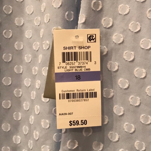 Light Blue with white dot design blouse. - Picture 4 of 4